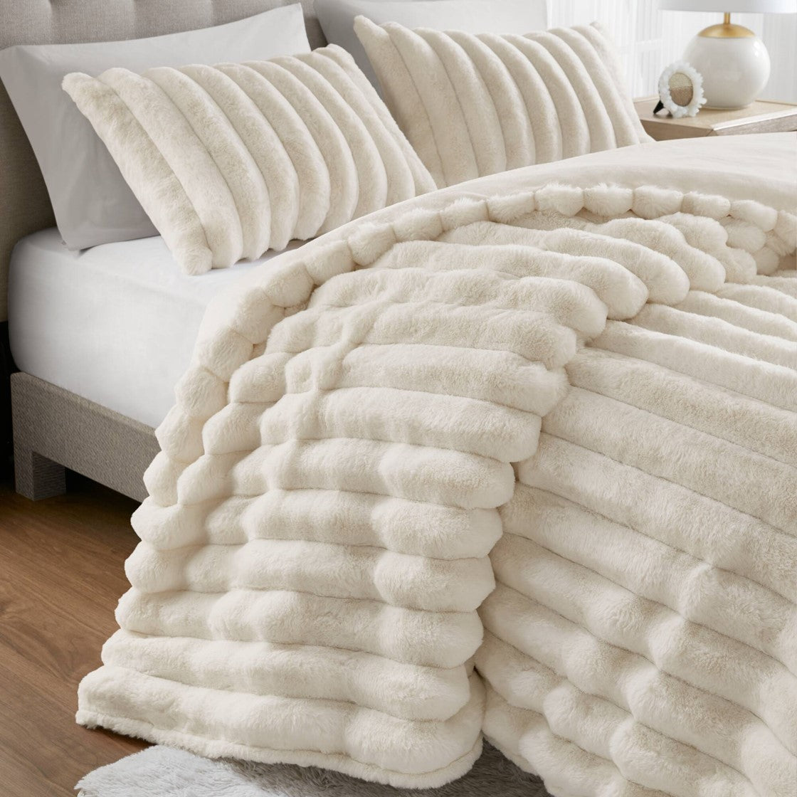 Jasmine 3-Piece Faux Fur Comforter Set
