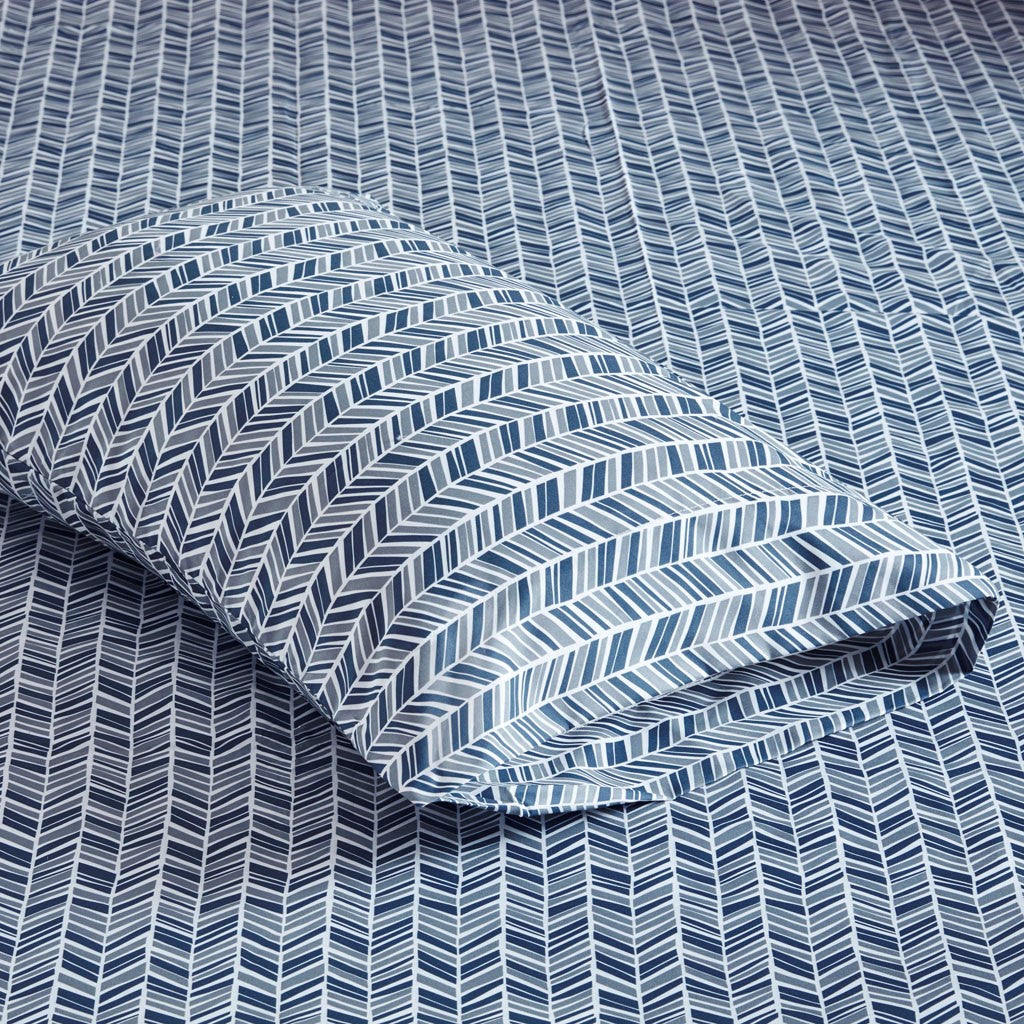 Microfiber Navy Blue &amp; Grey Pattern Bedsheet By Intelligent Design