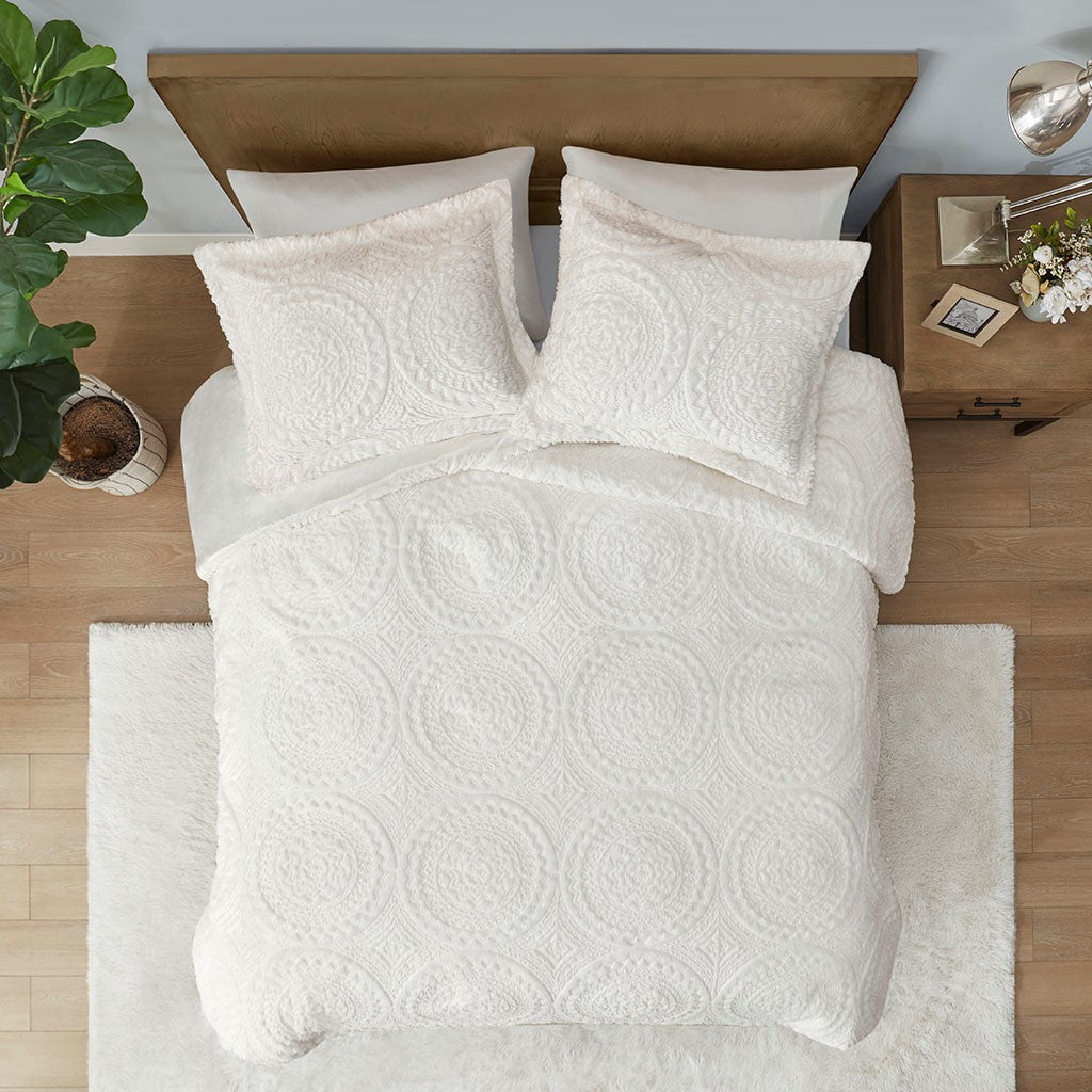 Arya Embroidered Medallion Faux Fur Ultra Plush Comforter Mini Set By Madison Park