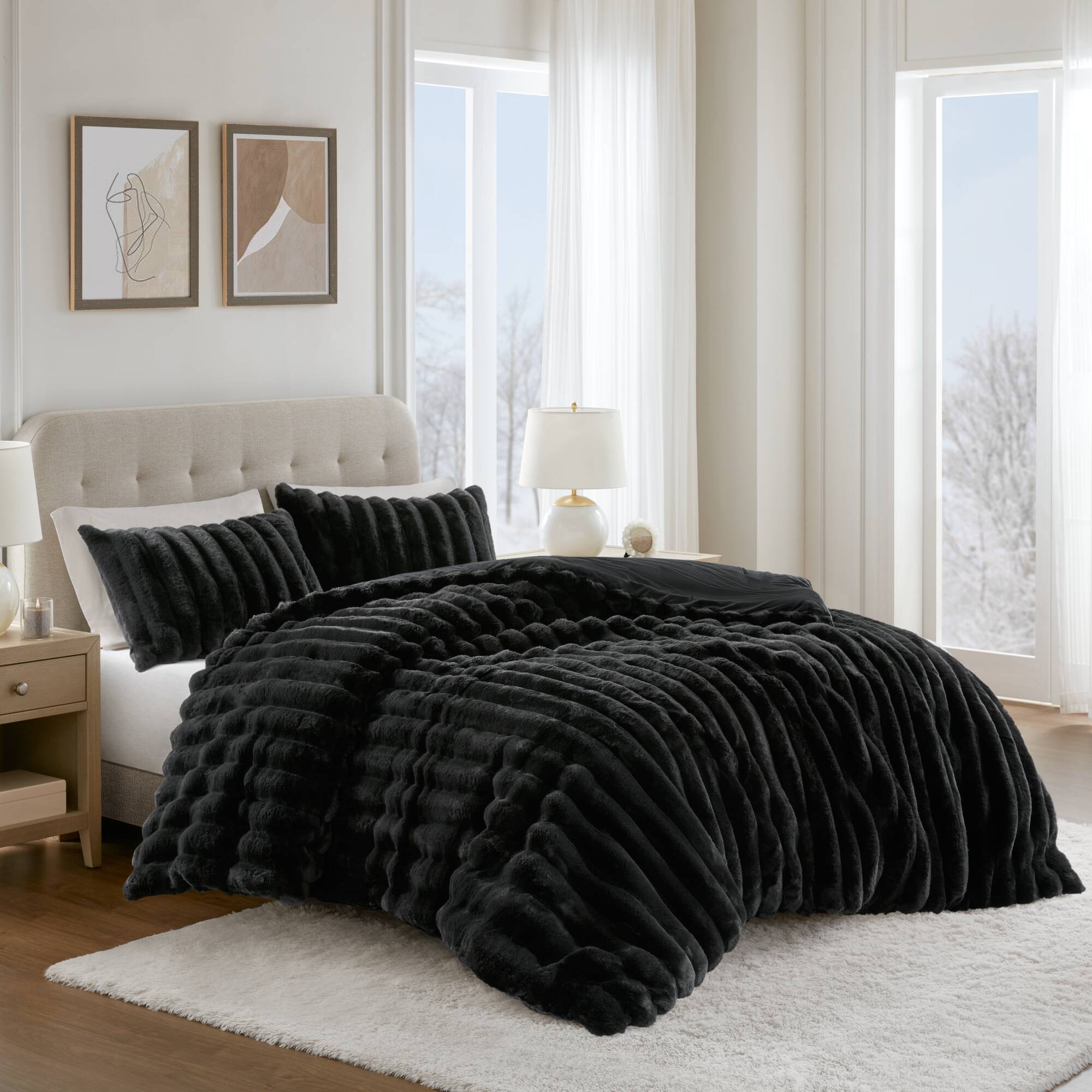 Madison Park Jasmine Faux Fur Comforter Set — Black, full bed view