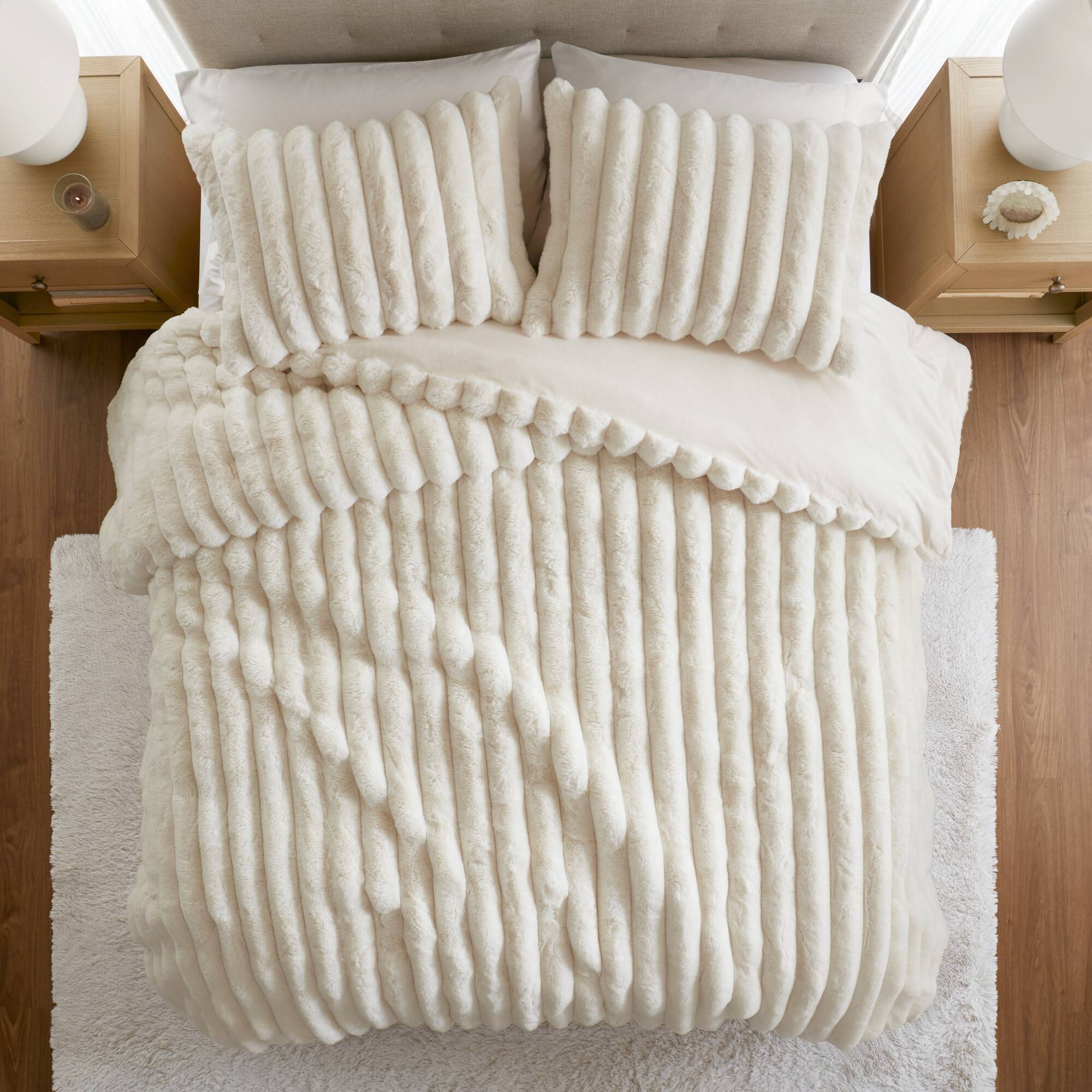 Madison Park Jasmine Faux Fur Comforter Set — Ivory, detail