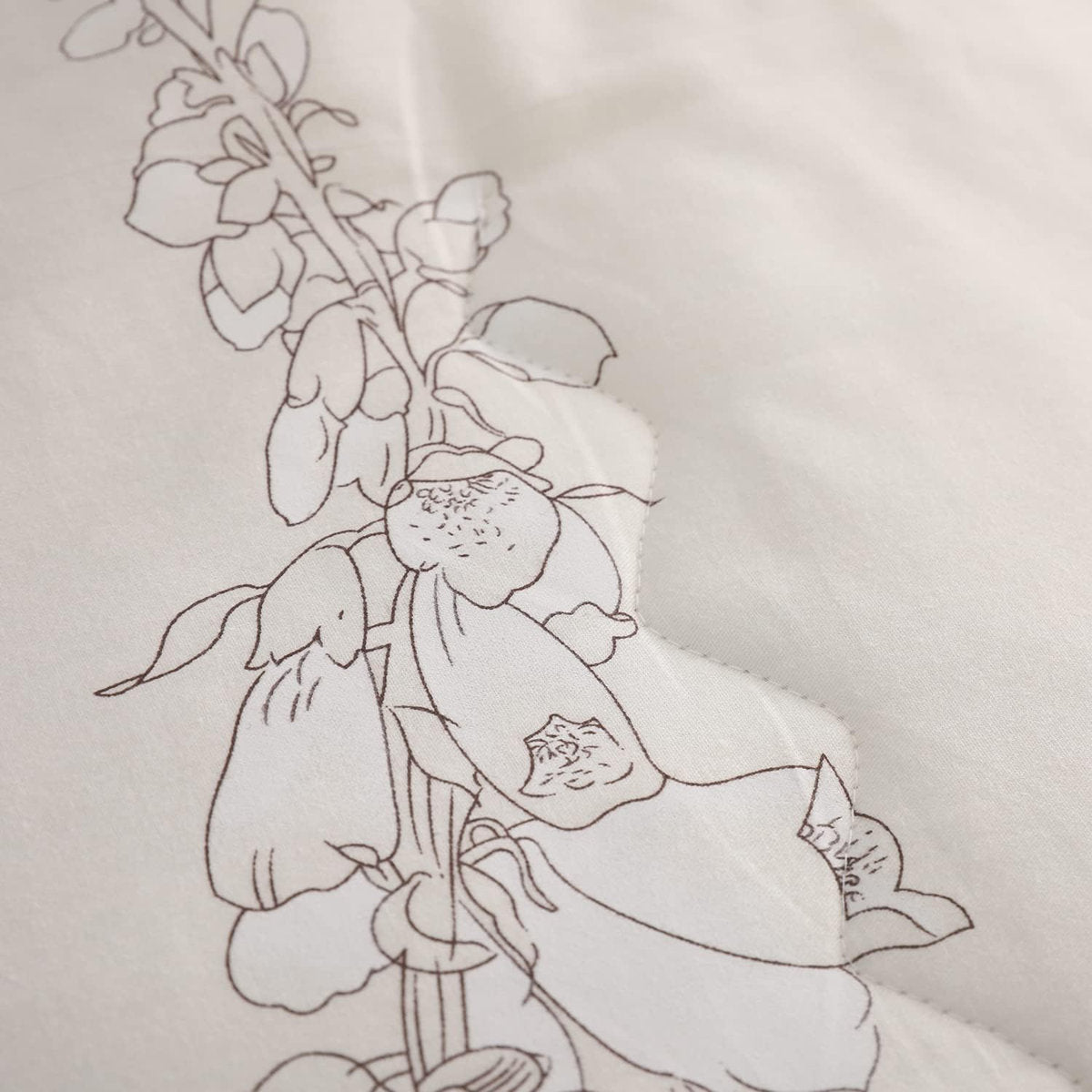 SLEEPBELLA Comforter Set, 600TC Cotton Down Alternative, 3-Piece Botanical Floral (Off-White)