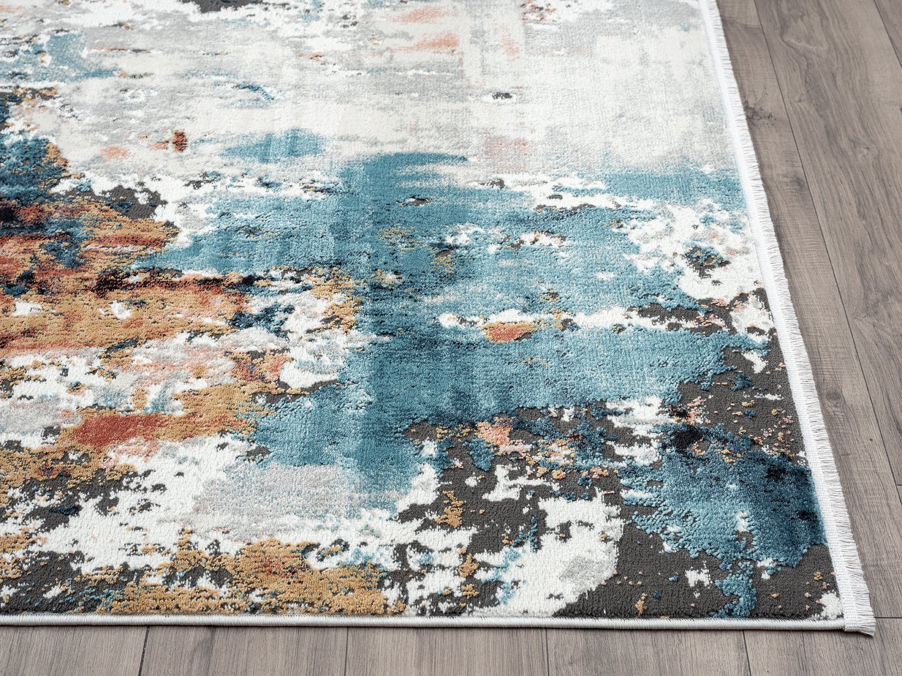 Abstract Cankiri 5&#39;3&quot; x 7&#39; 6&quot; Area Rug